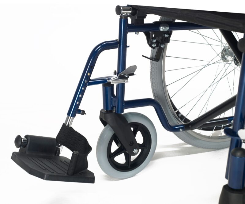 Breezy 90 Silla de ruedas de acero plegable - Imagen 3