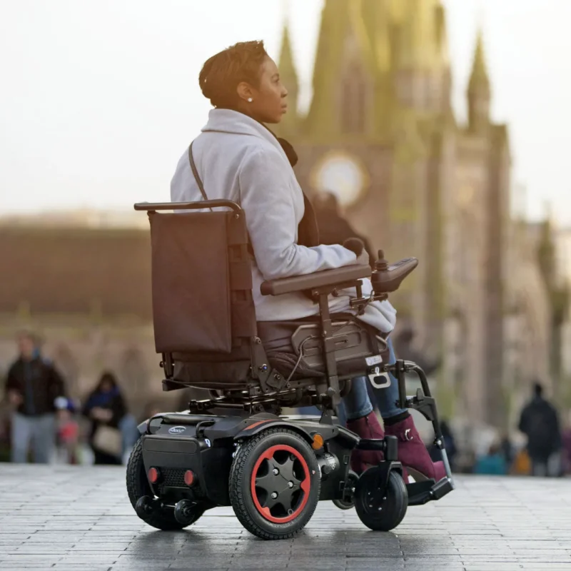 Silla de ruedas eléctrica Quickie Q100 R