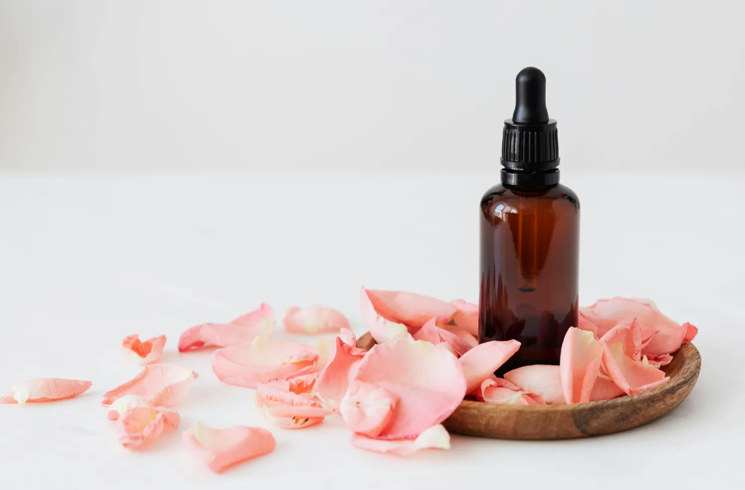 Aceite de rosa mosqueta: el secreto natural para una piel renovada